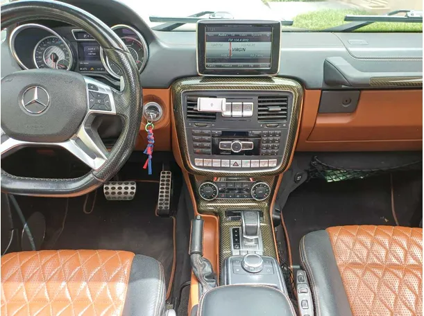 Car image 18
