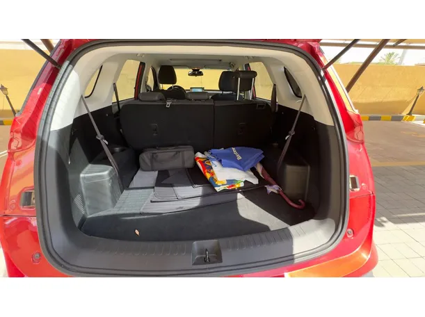 Car image 17