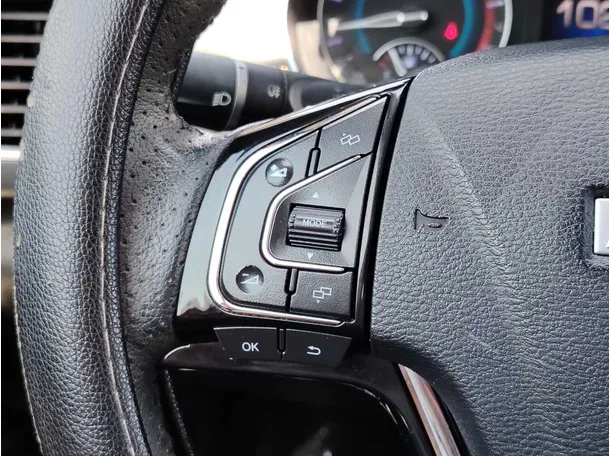 Car image 28