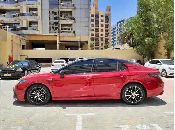 Car image 8