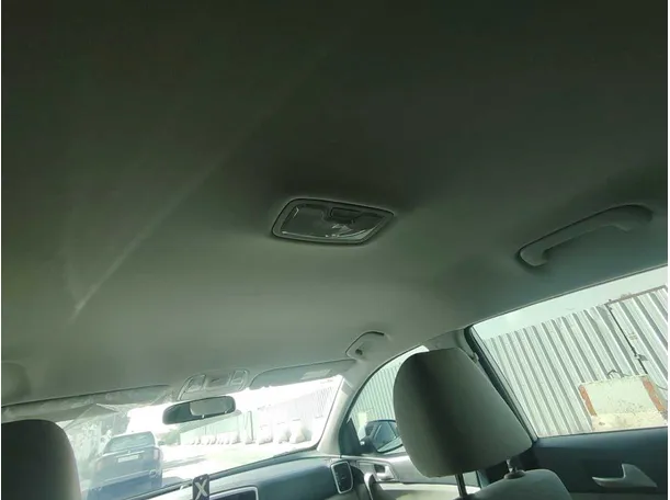 Car image 27