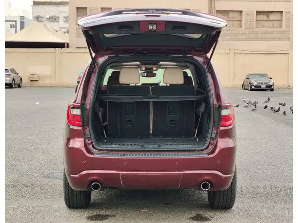 Car image 26