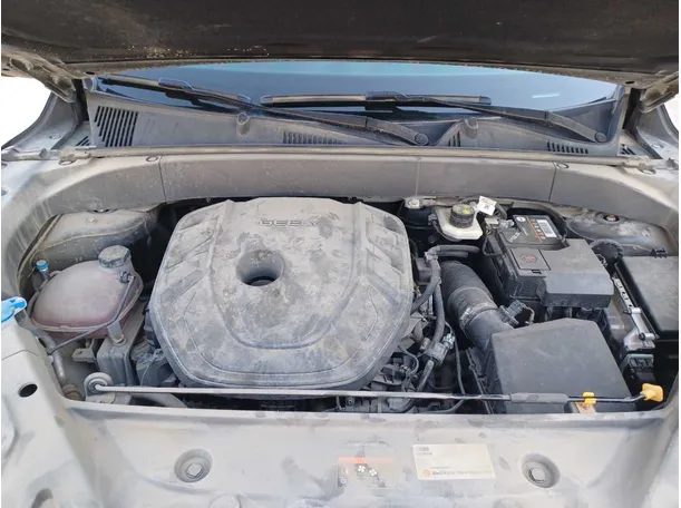 Car image 25