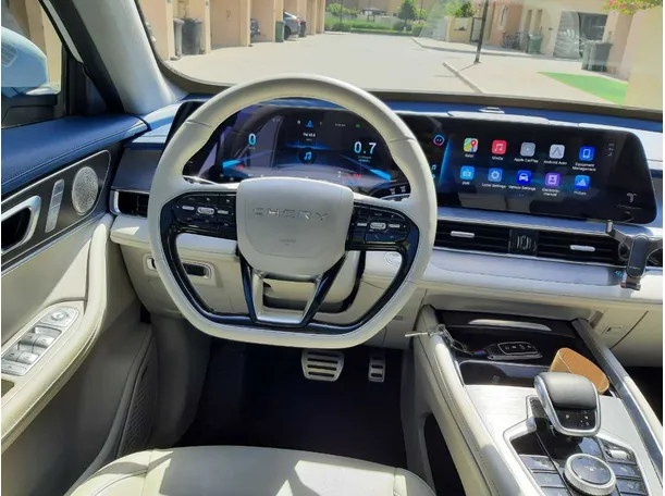 Car image 13