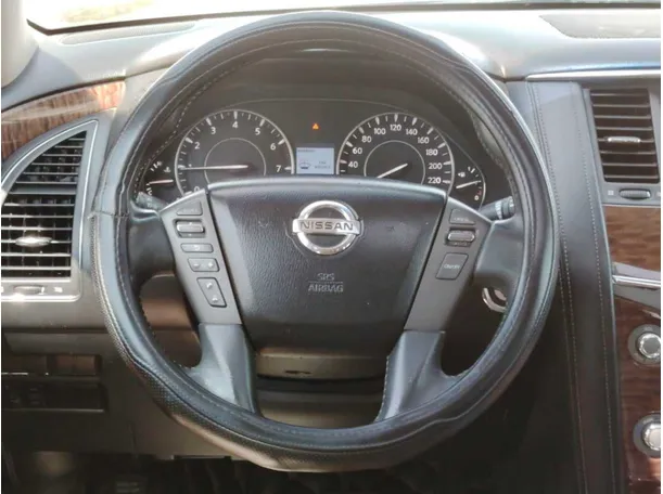 Car image 25