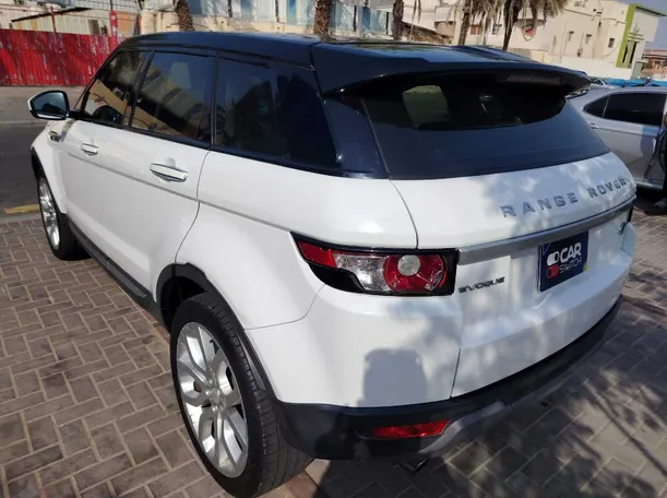 Car image 7
