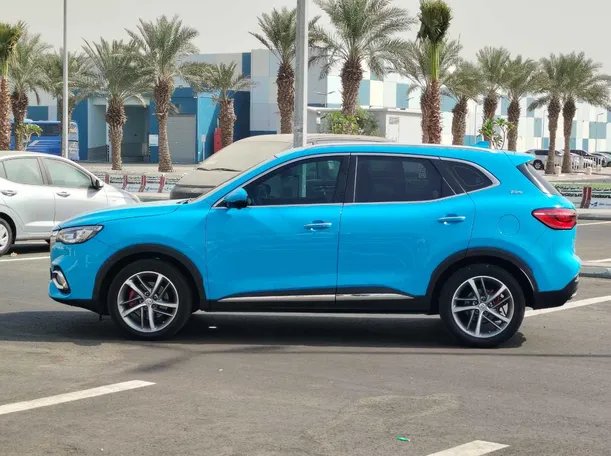 Car image 8