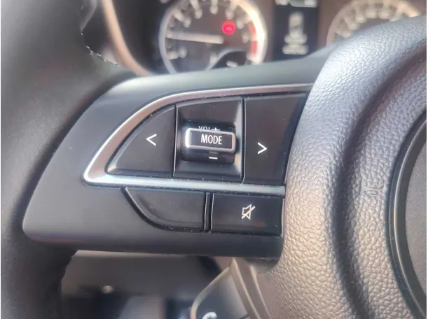 Car image 35