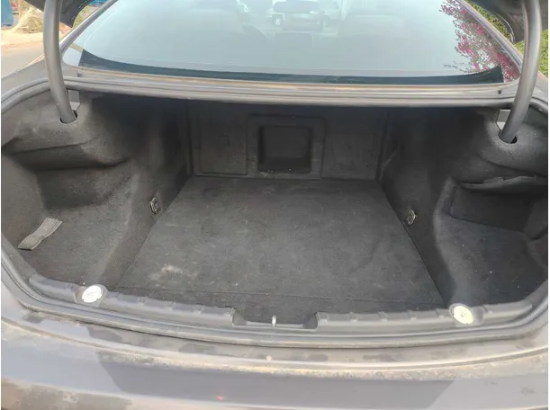 Car image 24