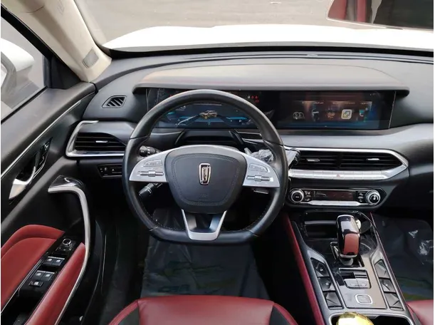 Car image 25