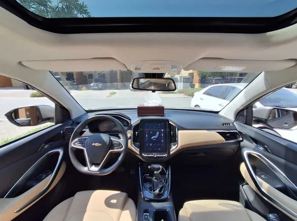 Car image 20