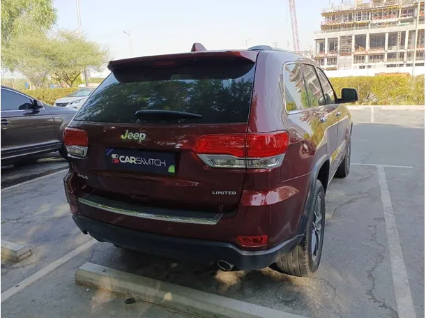 Car image 5