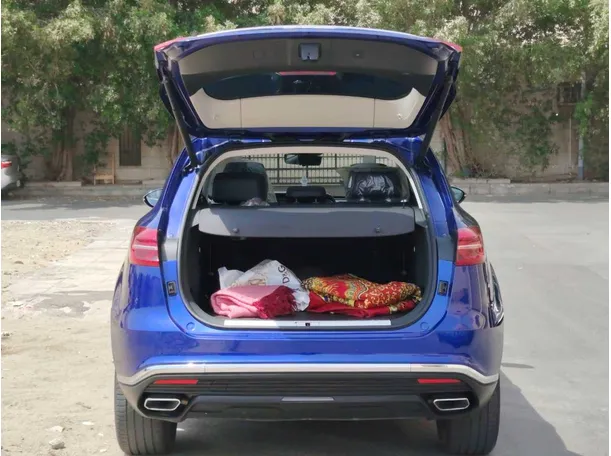 Car image 27