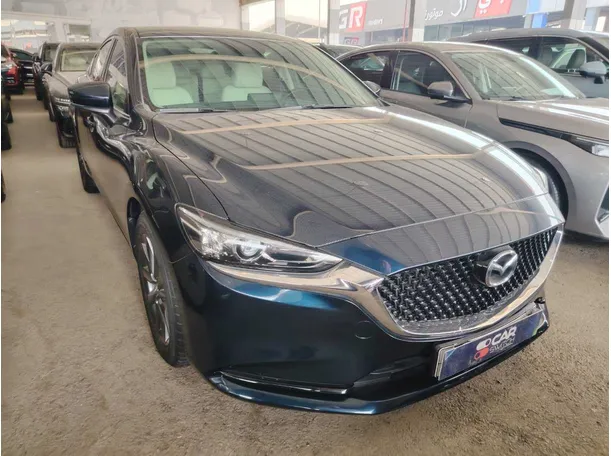 Car image 4