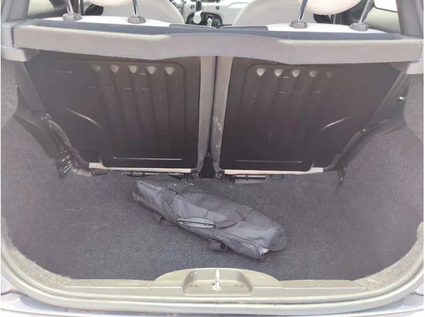 Car image 25