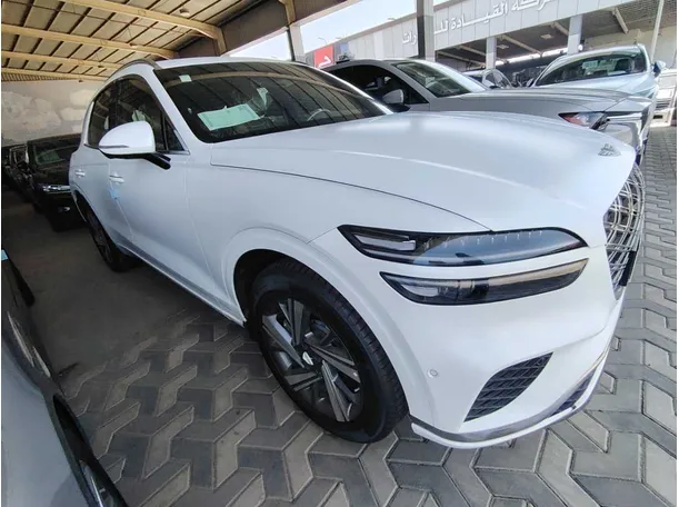 Car image 4