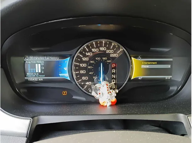 Car image 18