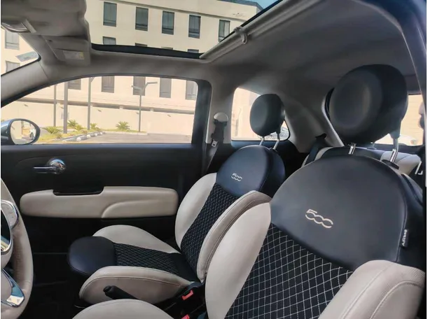 Car image 13