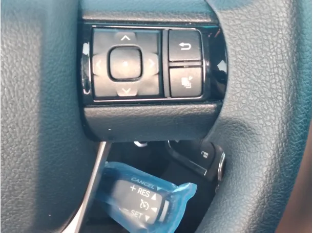 Car image 29