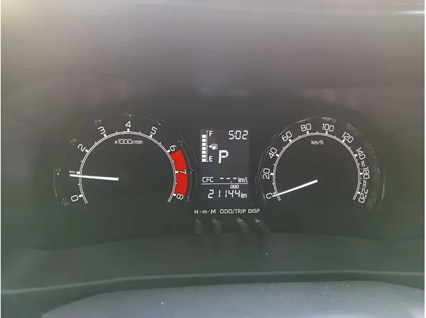Car image 18