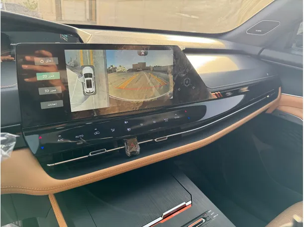 Car image 20
