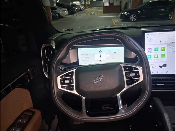 Car image 20