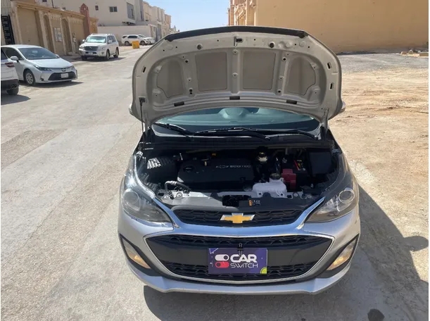 Car image 24