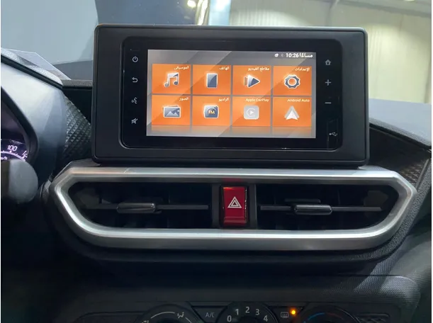 Car image 11