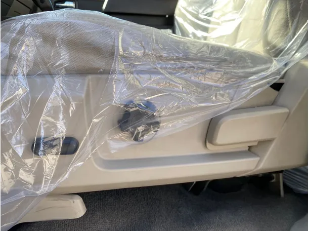 Car image 23