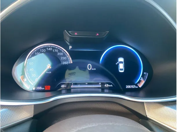 Car image 19