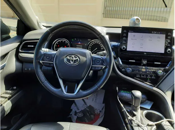 Car image 17