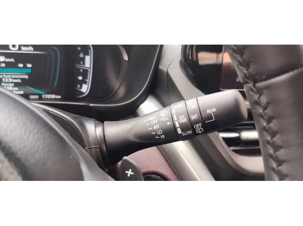Car image 27