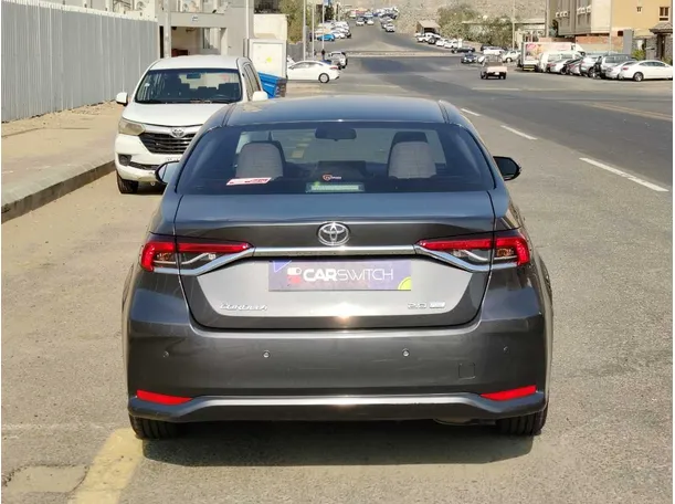 Car image 6