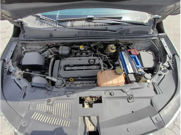 Car image 21