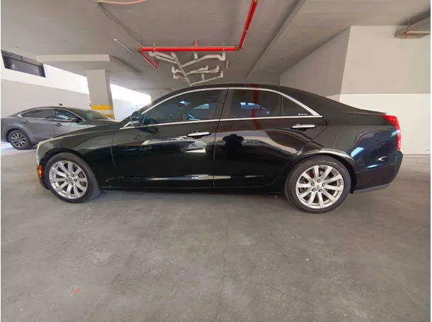 Car image 8
