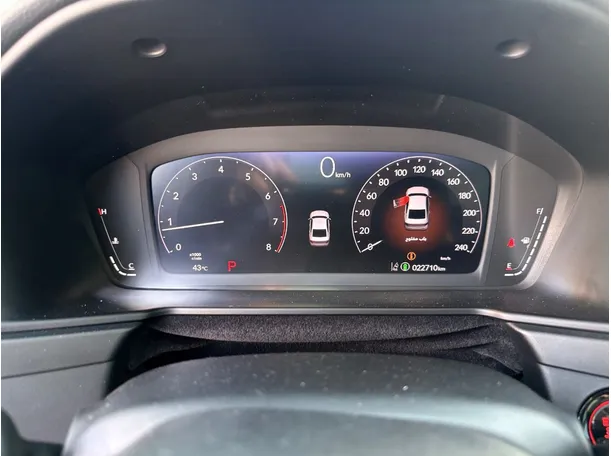 Car image 20