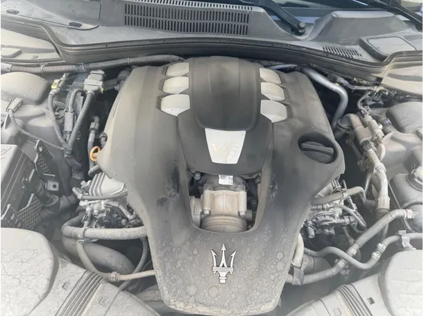 Car image 24