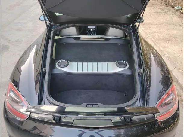Car image 27