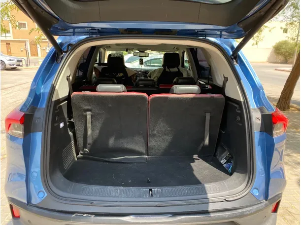 Car image 21