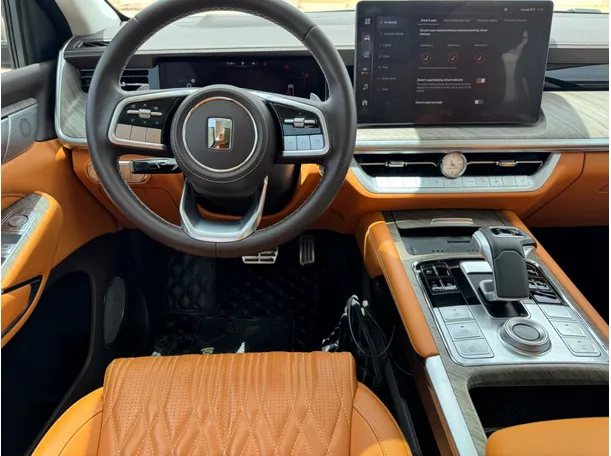 Car image 18