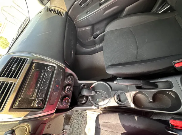 Car image 7