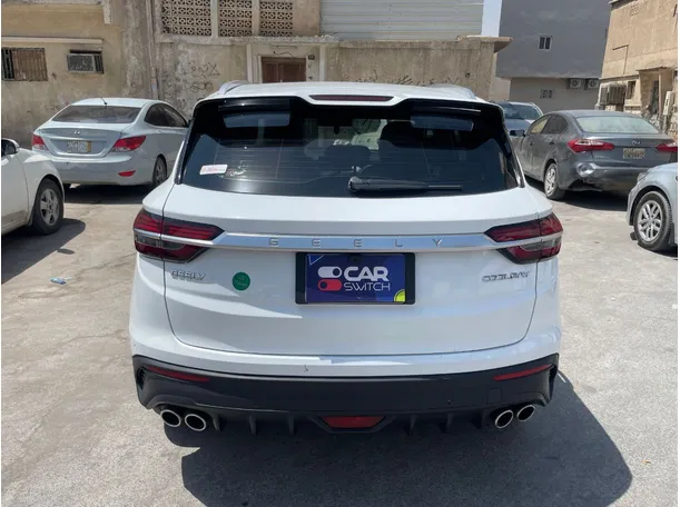 Car image 6
