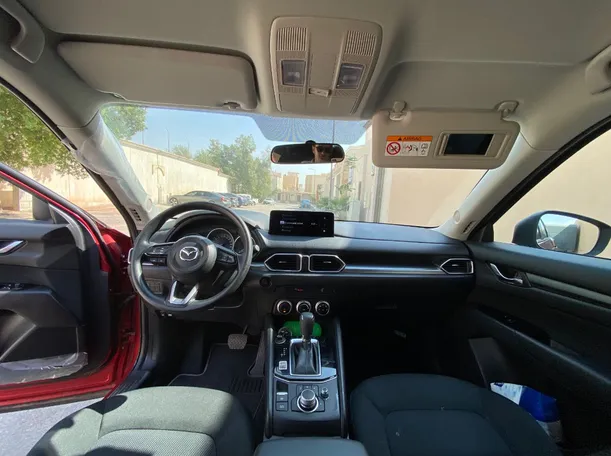 Car image 14