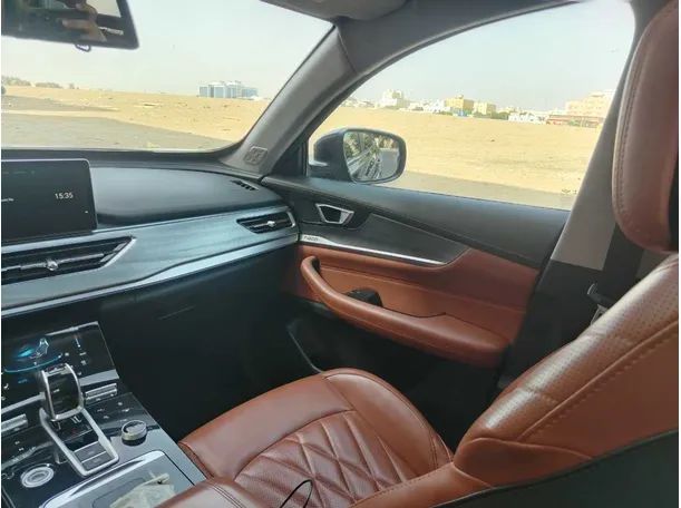 Car image 35