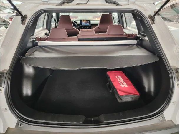 Car image 29