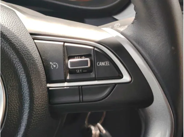 Car image 26