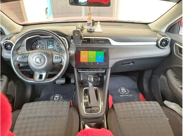 Car image 15