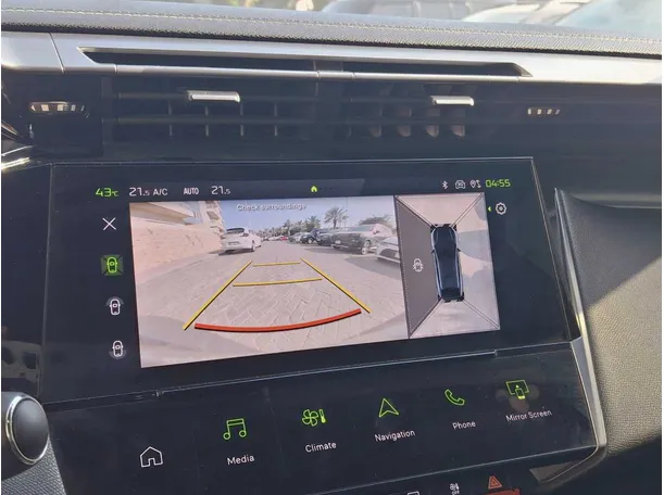 Car image 20