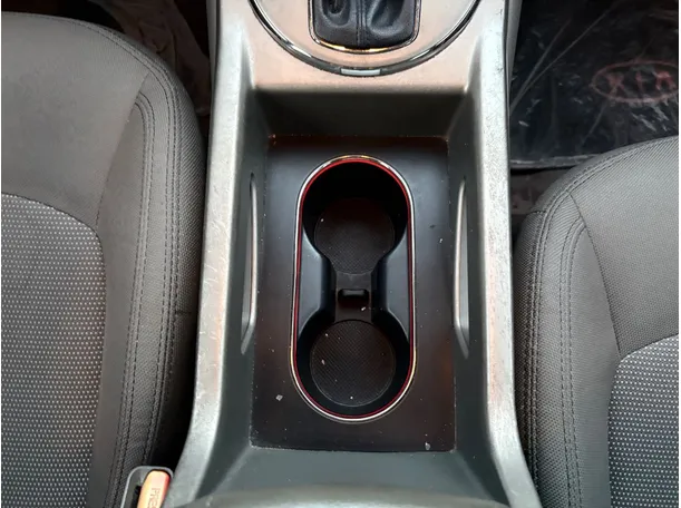 Car image 27