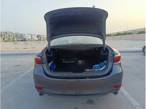 Car image 30